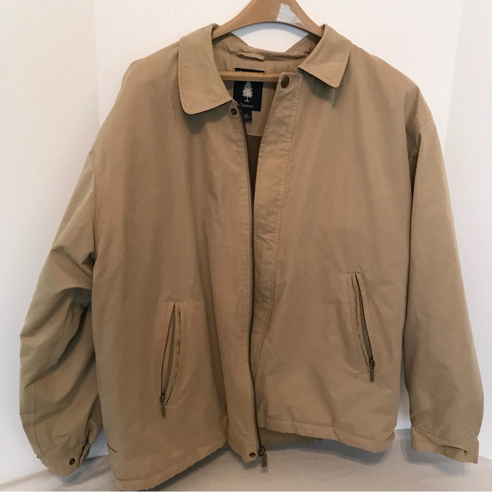 Men’s heavy Roundtree & Yorke Outdoors jacket